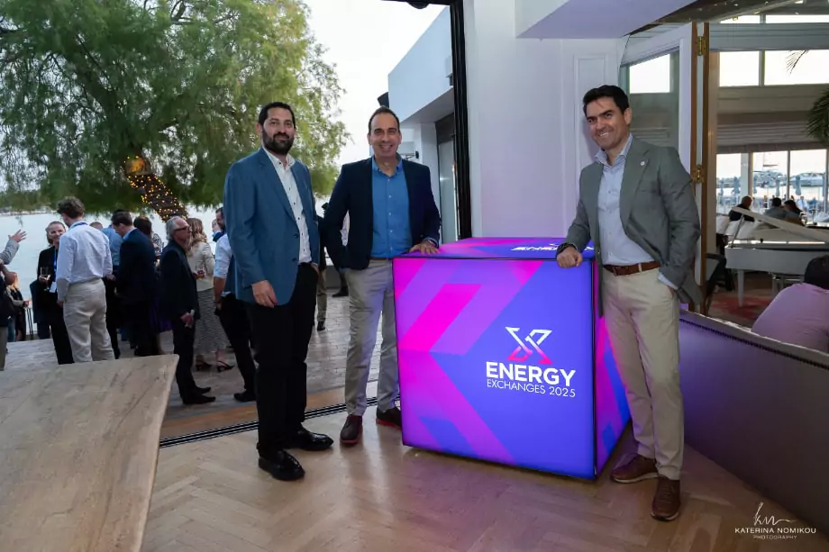 coctail-reception-122-min-68481daf2a7b7