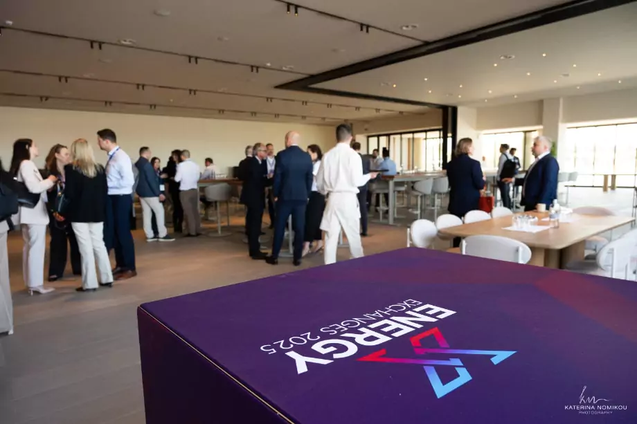 conference-104-min-68481dc91c2b7