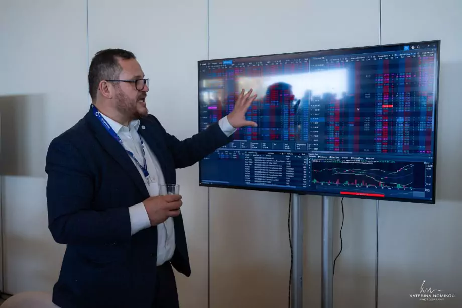 conference-578-min-68481f0adcc69