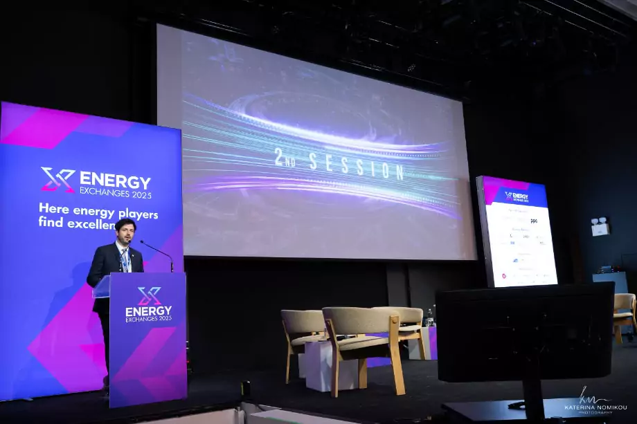 conference-599-min-68481f0d66ed5